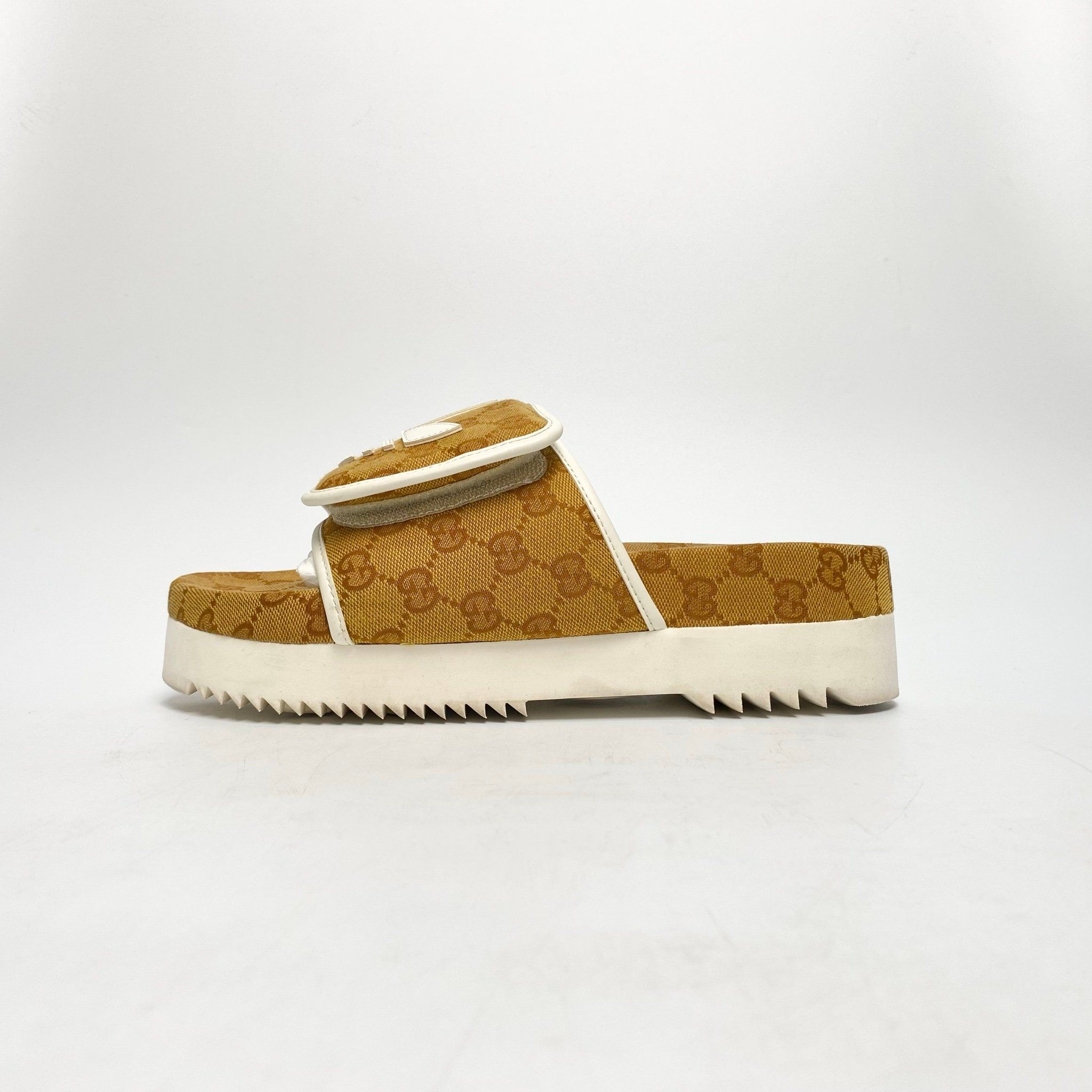 DÉP GUCCI X ADIDAS SLIDE SANDAL BROWN 702412-FAAW2-7142