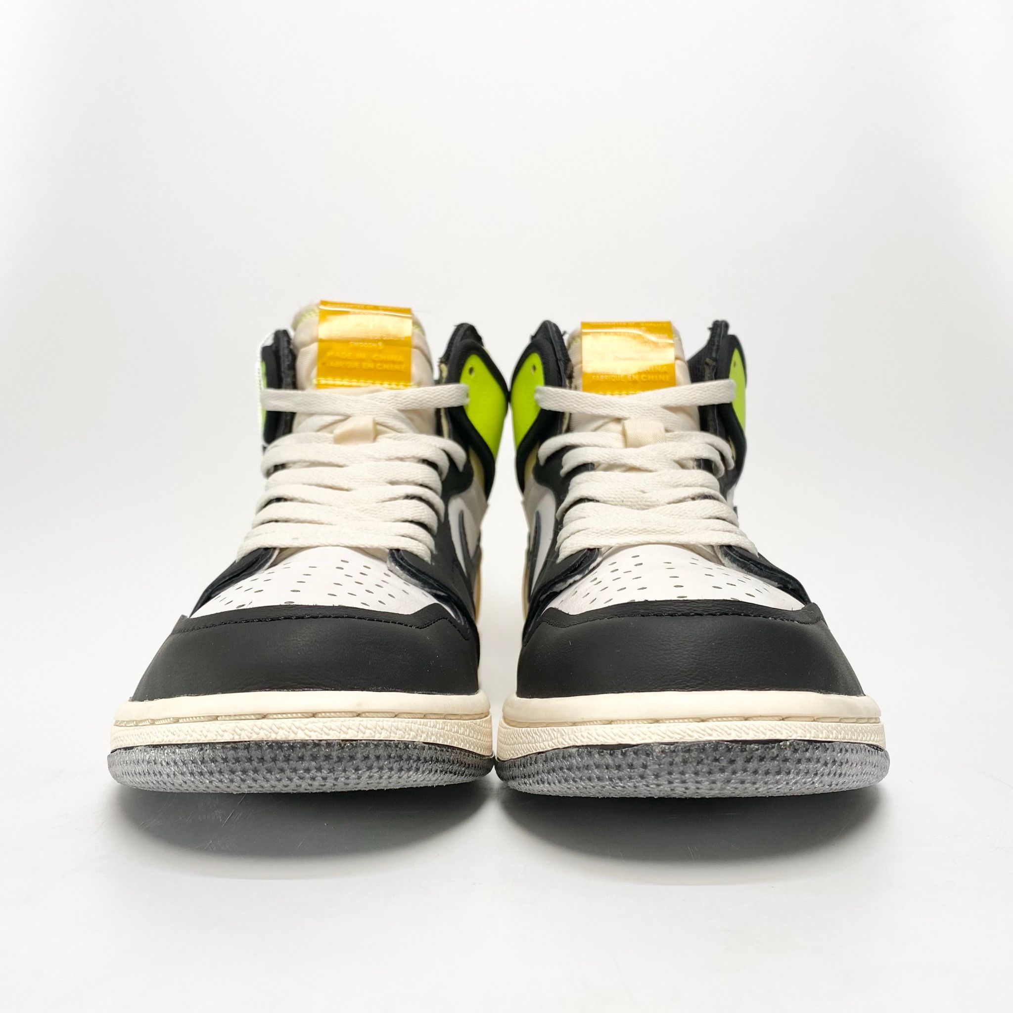 NIKE AIR JORDAN 1 RETRO HIGH OG VOLT GOLD 555088-118