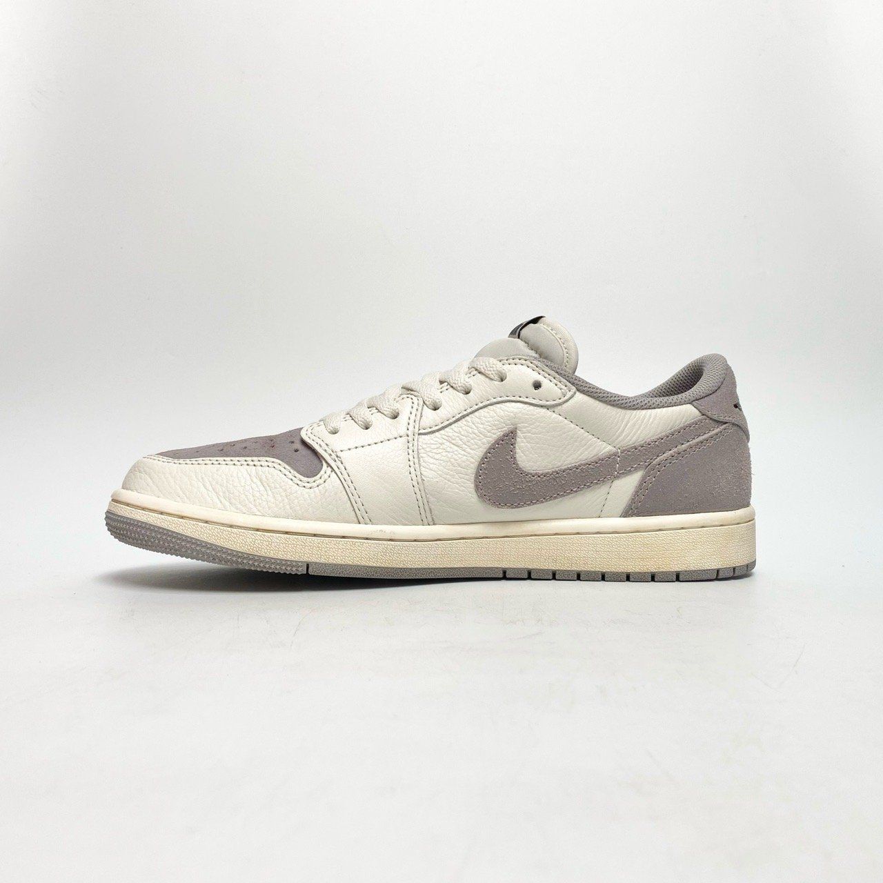 NIKE AIR JORDAN 1 RETRO ATMOSPHERE GREY CZ0790-101