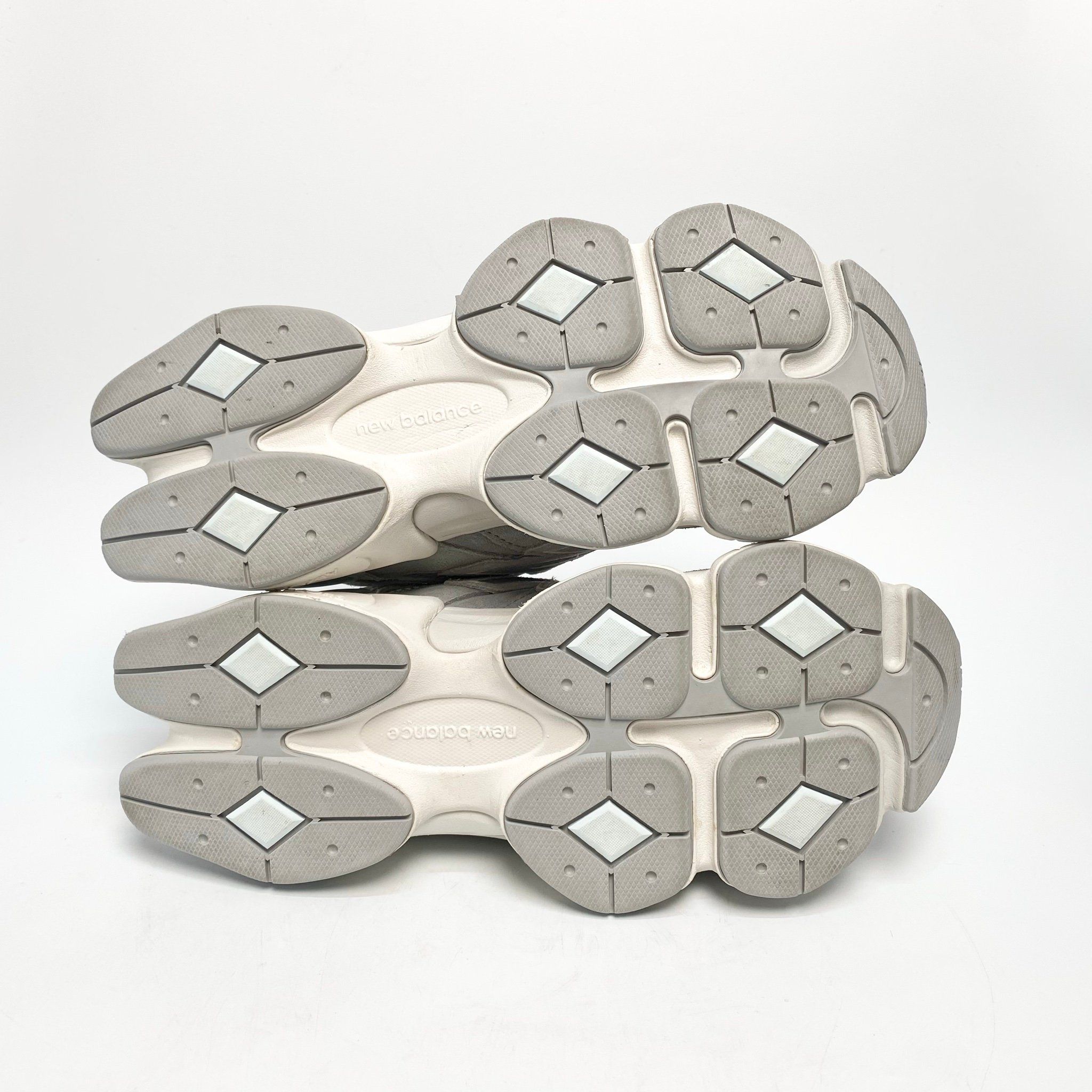 NEW BALANCE 9060 GREY U9060ERD