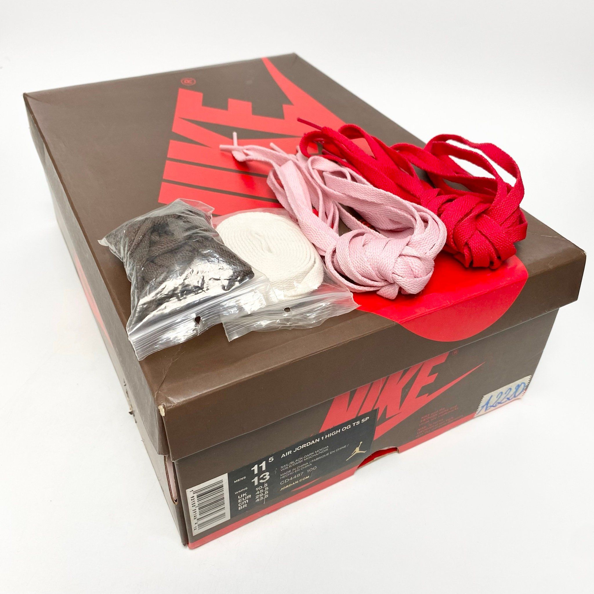 NIKE TRAVIS SCOTT X AIR JORDAN 1 RETRO HIGH OG MOCHA CD4487-100
