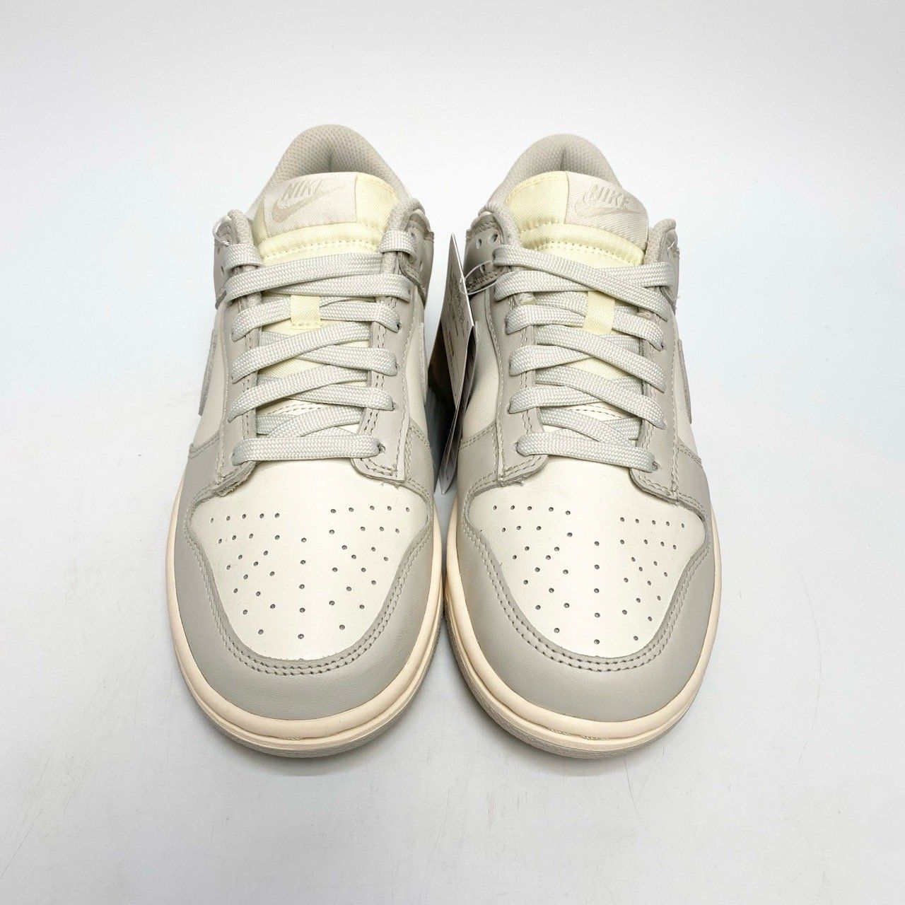 NIKE WMNS DUNK LOW LIGHT BONE DD1503-107
