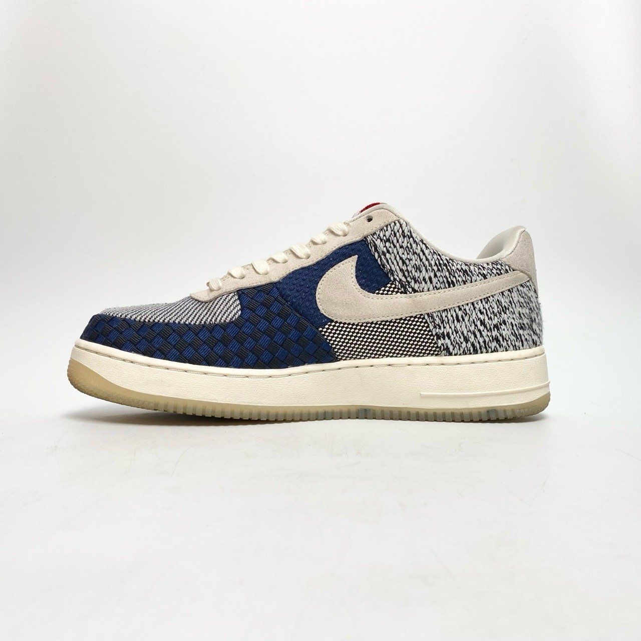 NIKE WMNS AIR FORCE 1 LOW ’07 LV8 SASHIKO DD5401-492