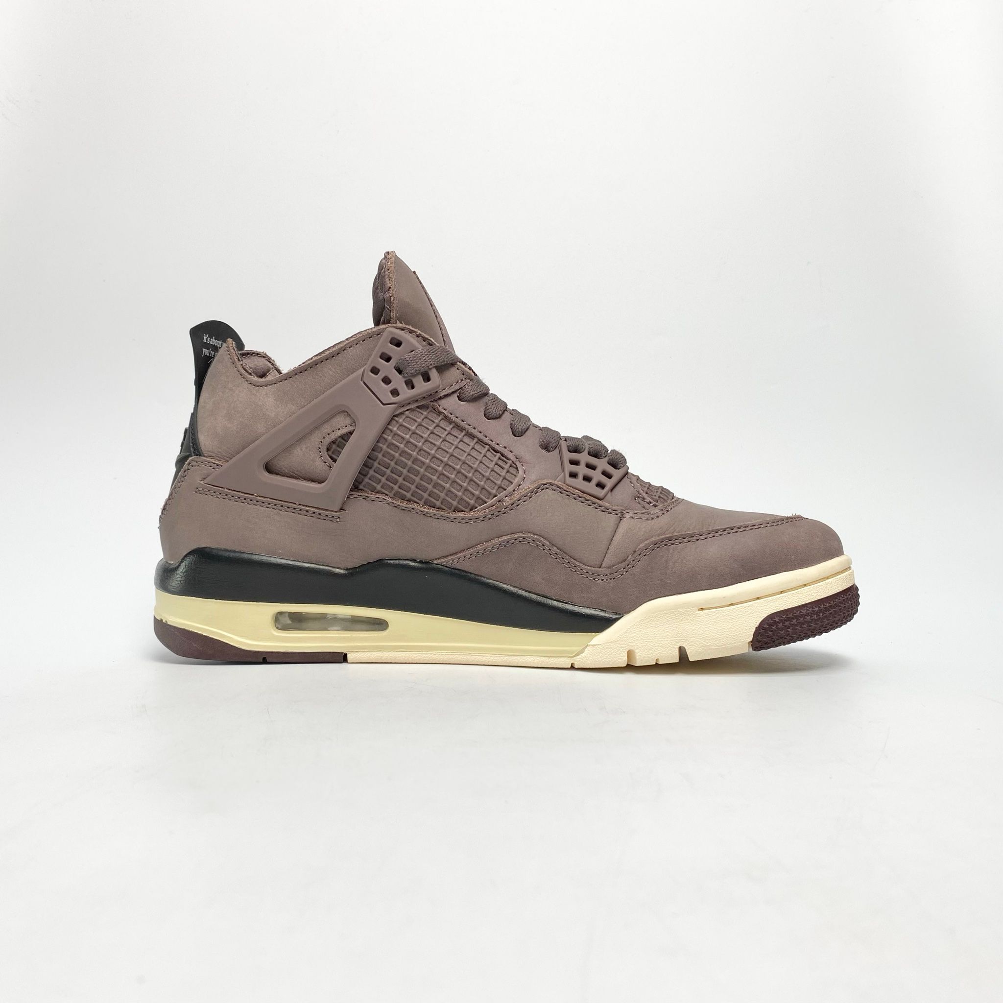 NIKE AIR JORDAN 4 RETRO A MA MANIÉRE VIOLET ORE DV6773-220