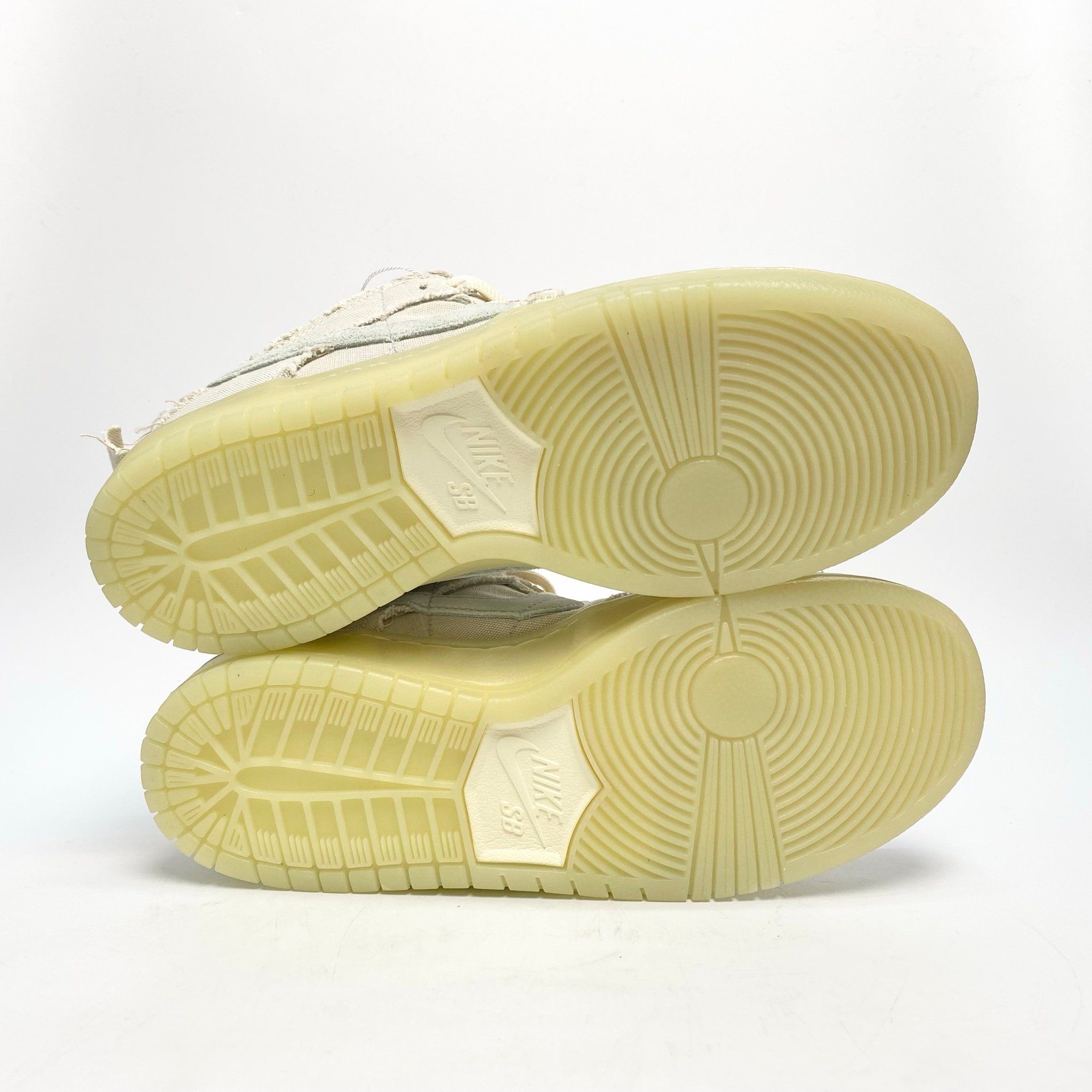 NIKE DUNK LOW SB MUMMY DM0774-111