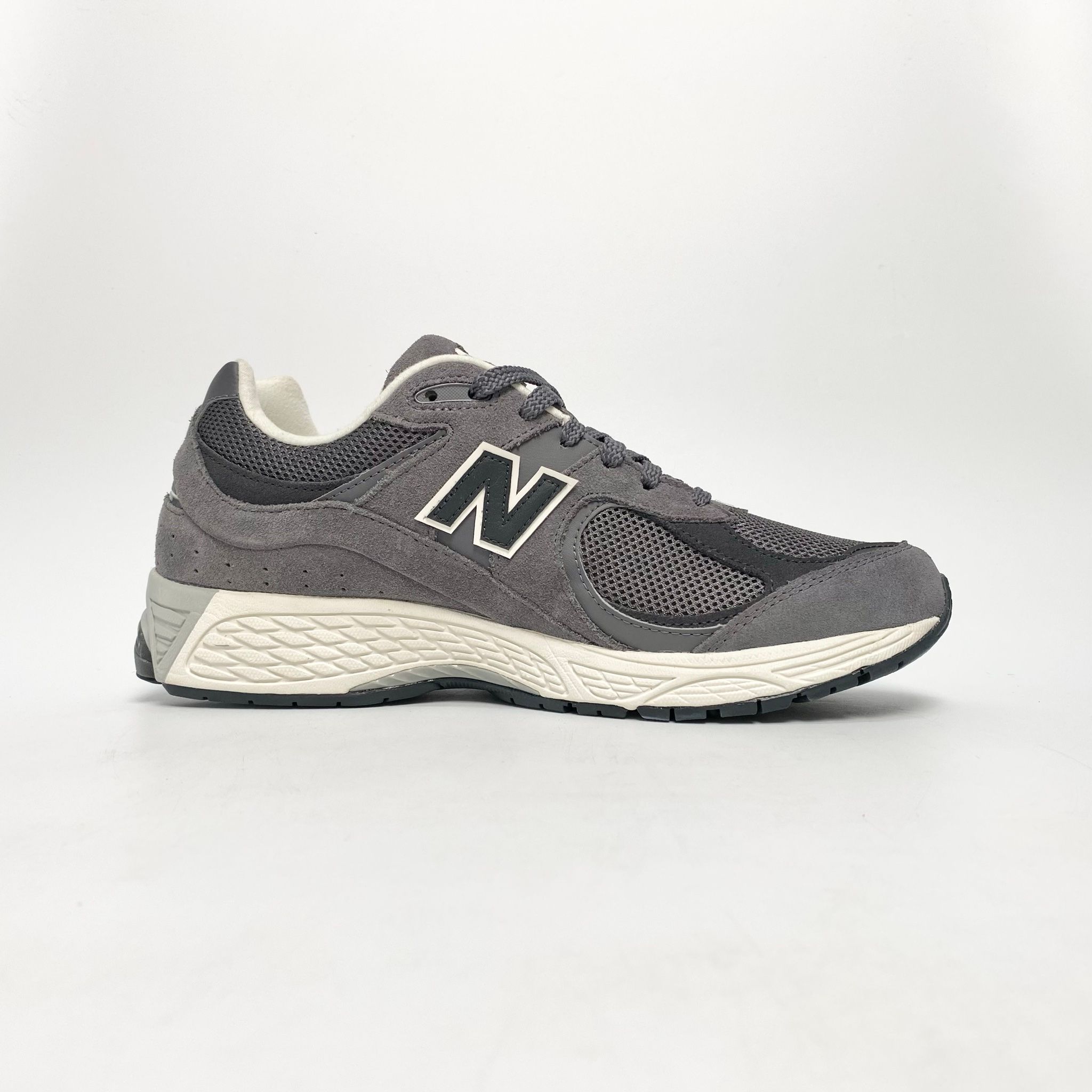NEW BALANCE 2002R SUEDE PACK GREY M2002RFL