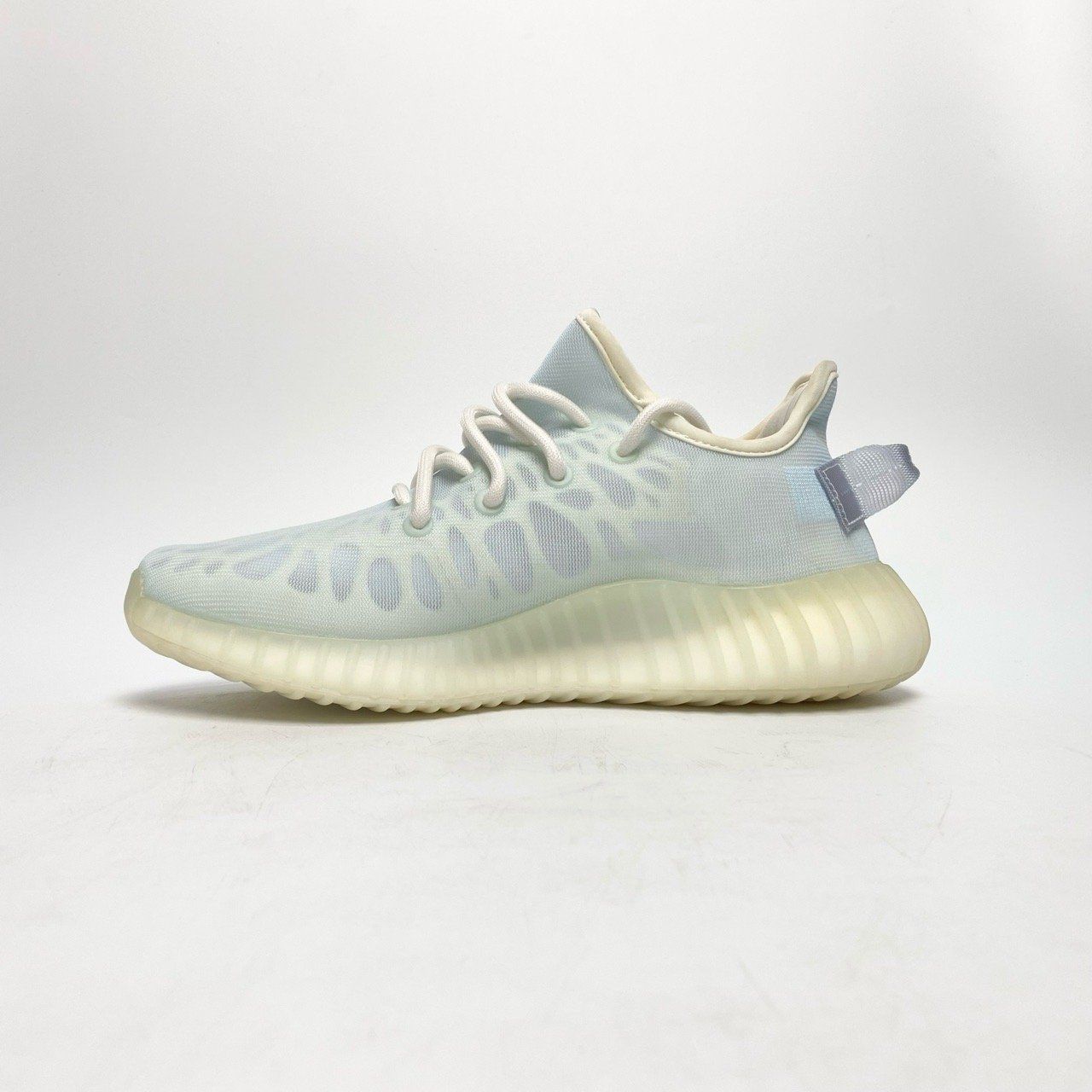 ADIDAS YEEZY BOOST 350 V2 MONO ICE GW2869