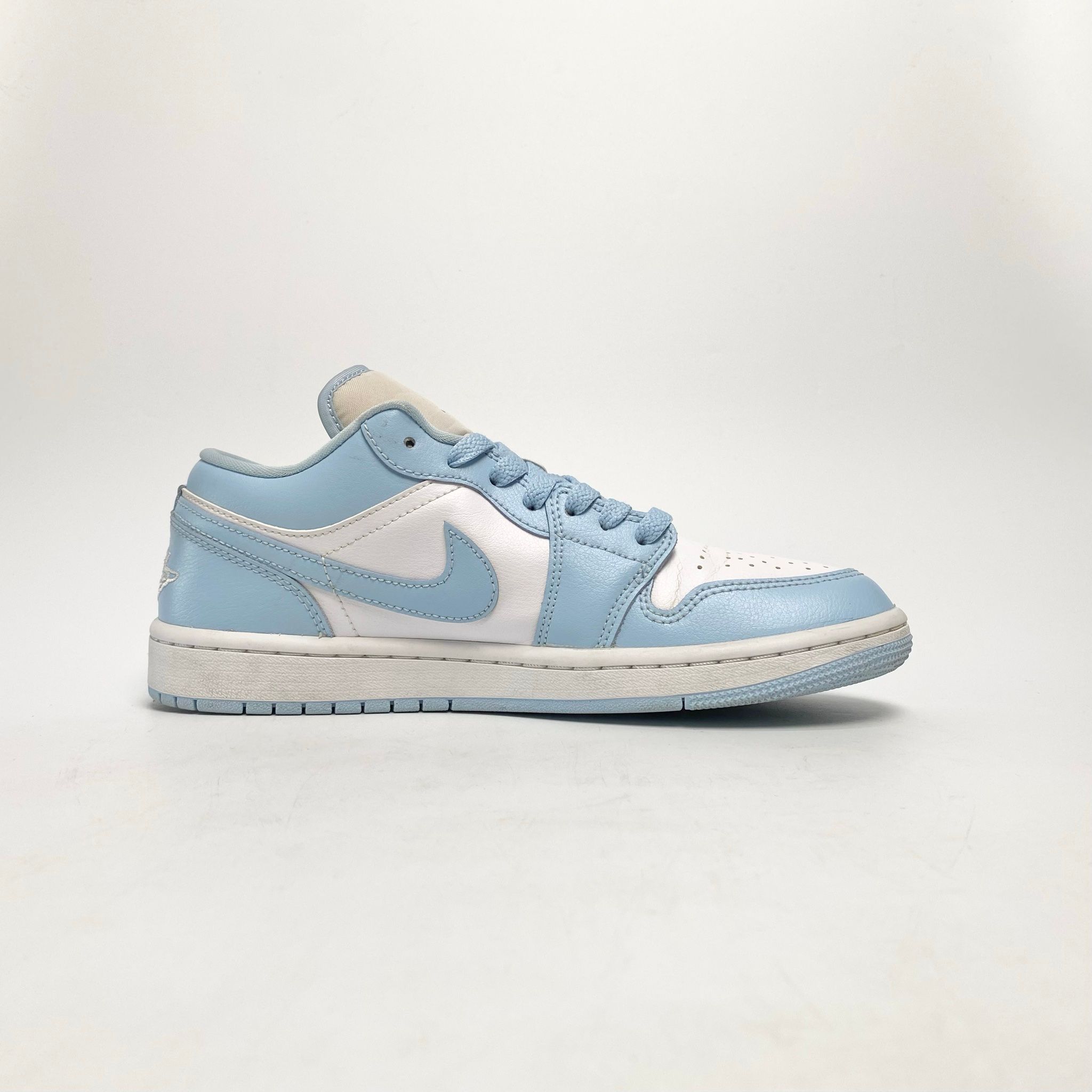 NIKE AIR JORDAN 1 LOW ALUMINUM DC0774-141