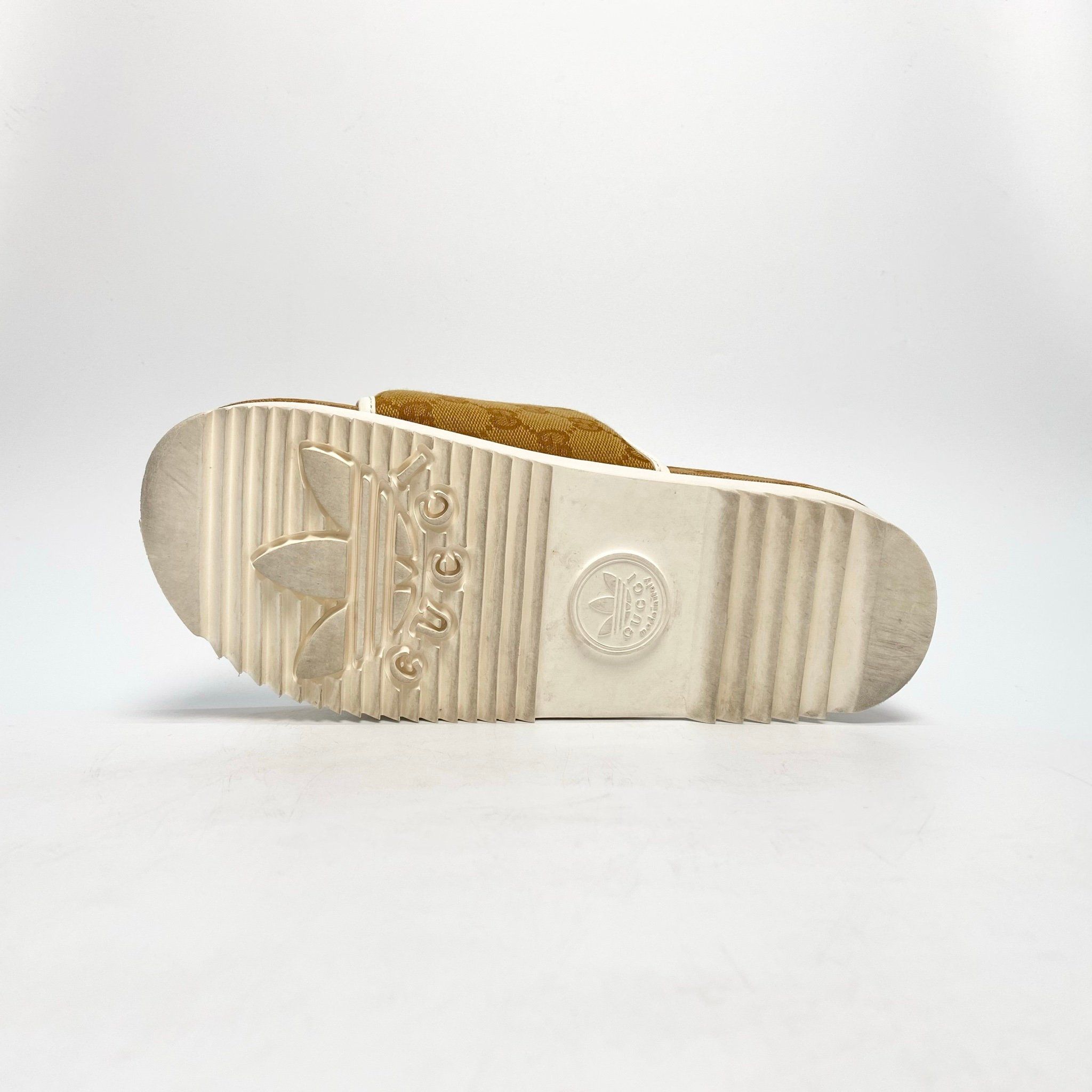 DÉP GUCCI X ADIDAS SLIDE SANDAL BROWN 702412-FAAW2-7142