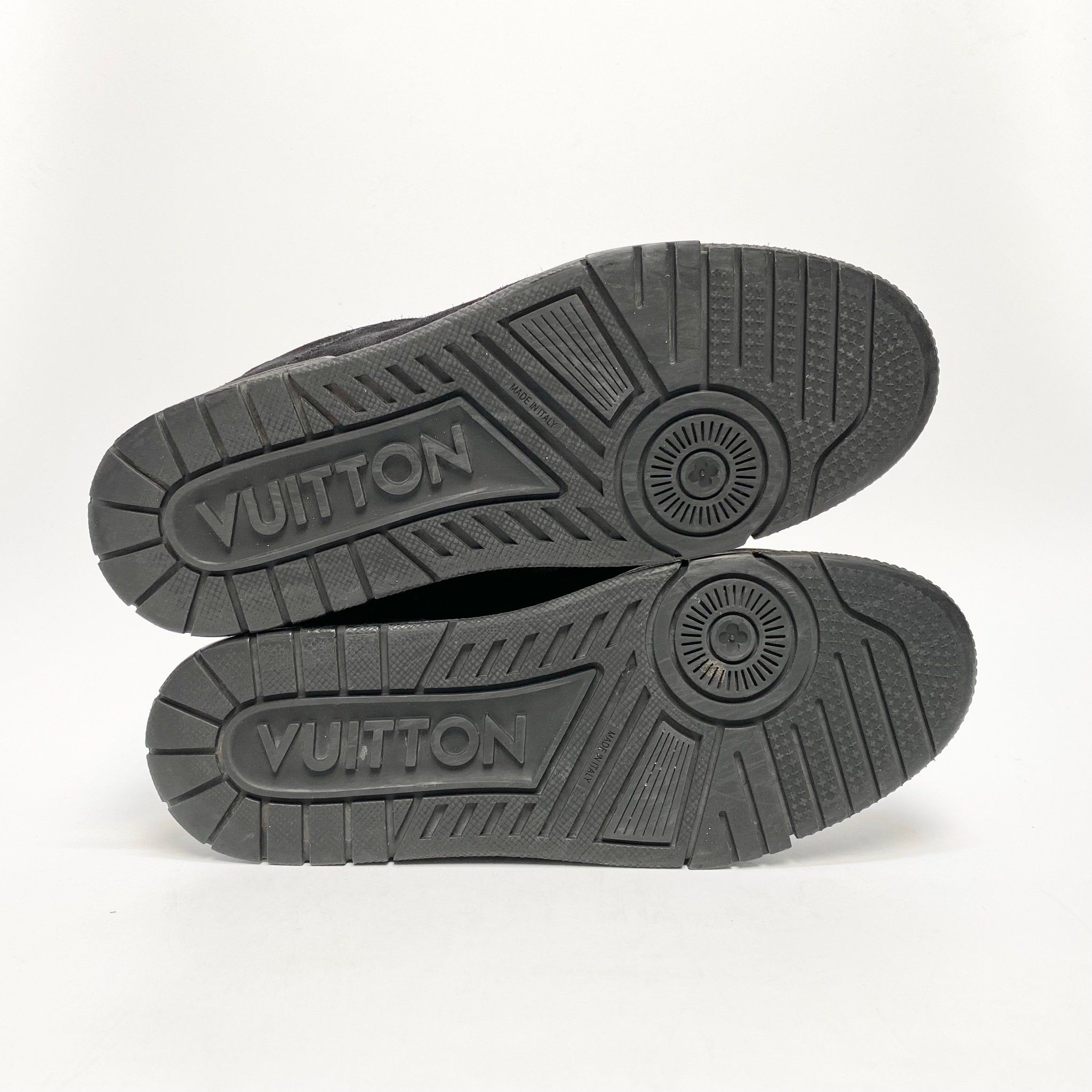 LOUIS VUITTON LV TRAINER BLACK SUEDE