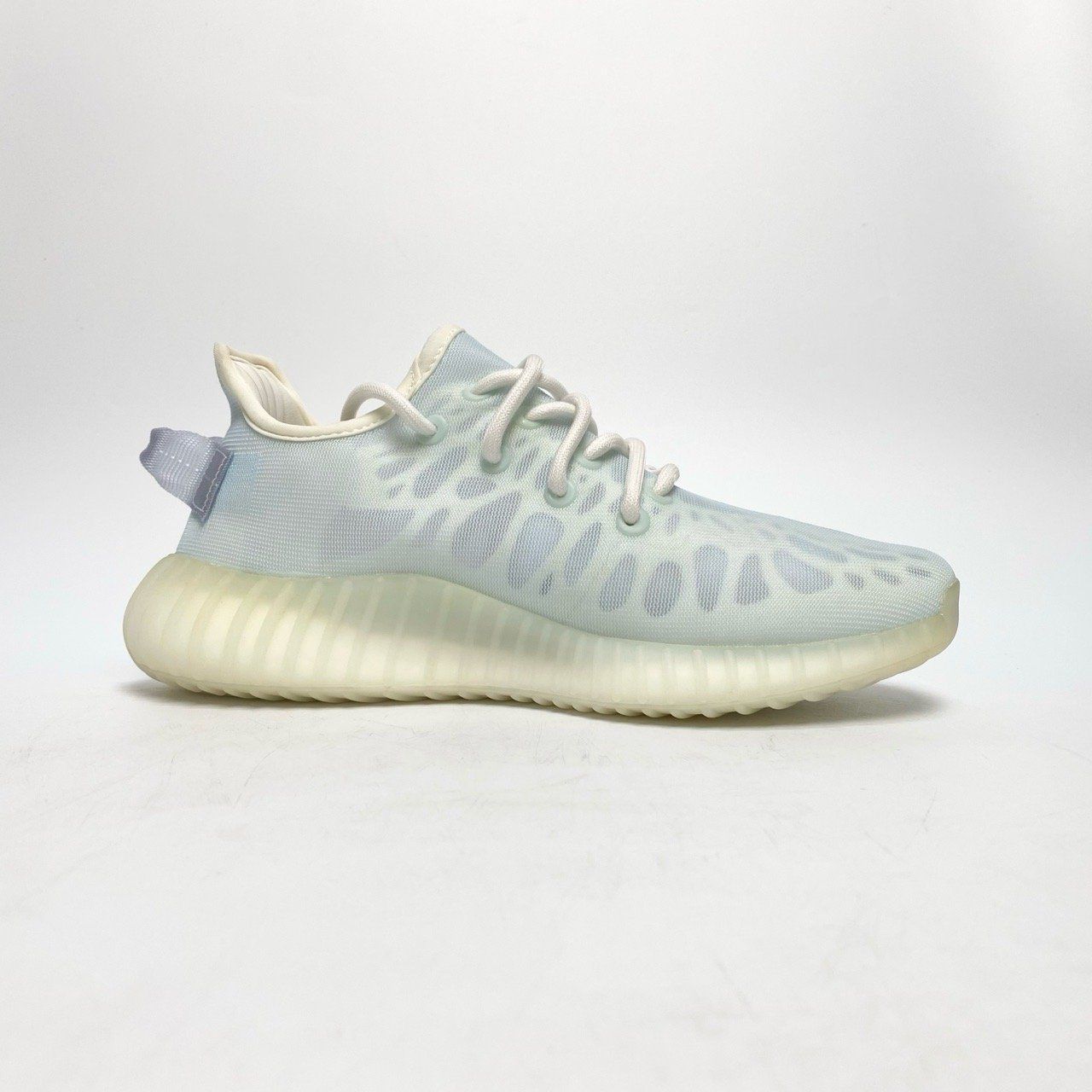 ADIDAS YEEZY BOOST 350 V2 MONO ICE GW2869