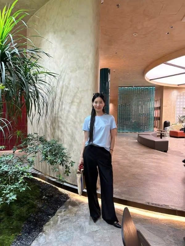 QUẦN ĐEN CẠP CHUN VIỀN TRẮNG