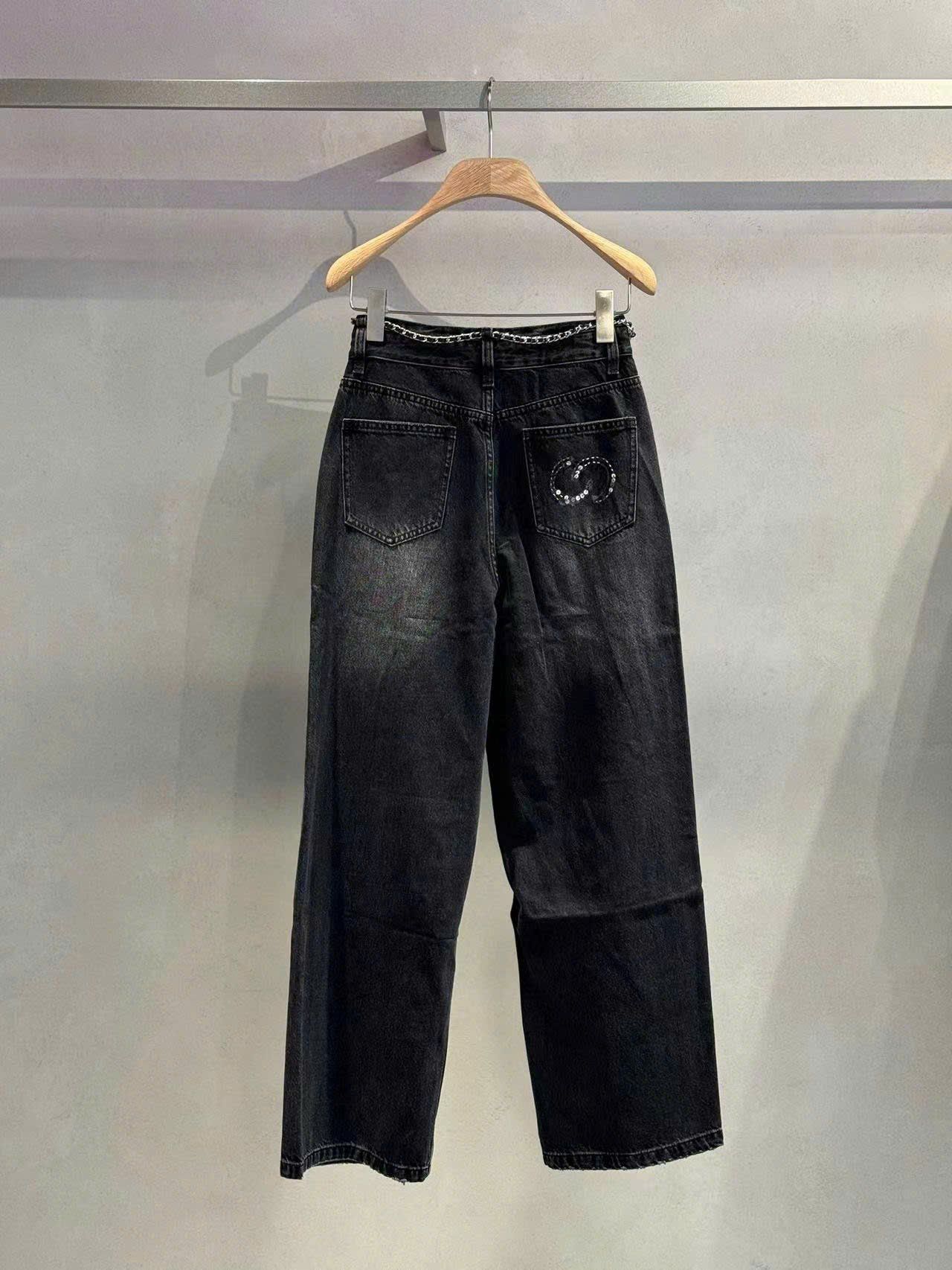 Quần jean mài kèm belt