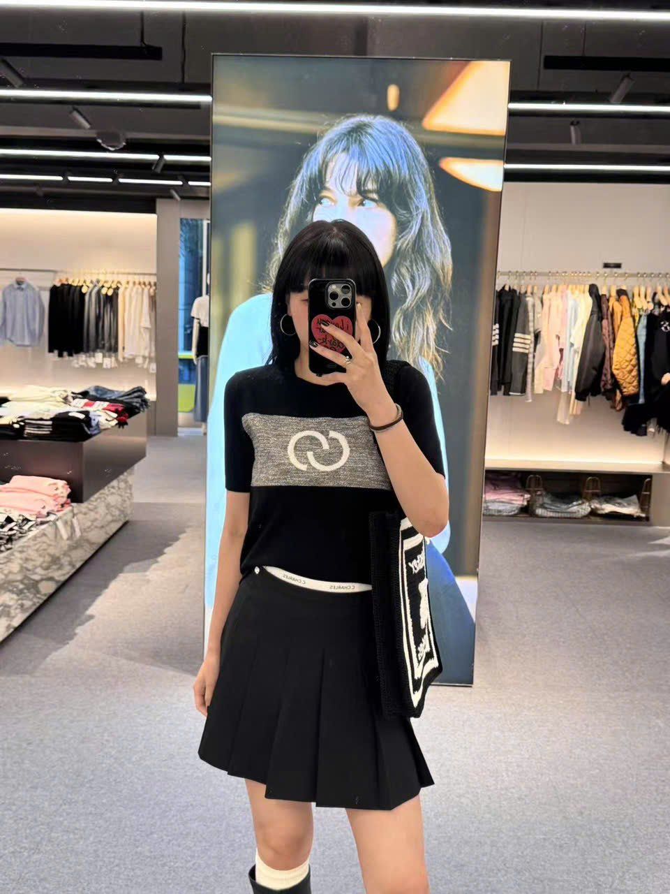 Chân váy ngắn xếp ly Cạp trắng