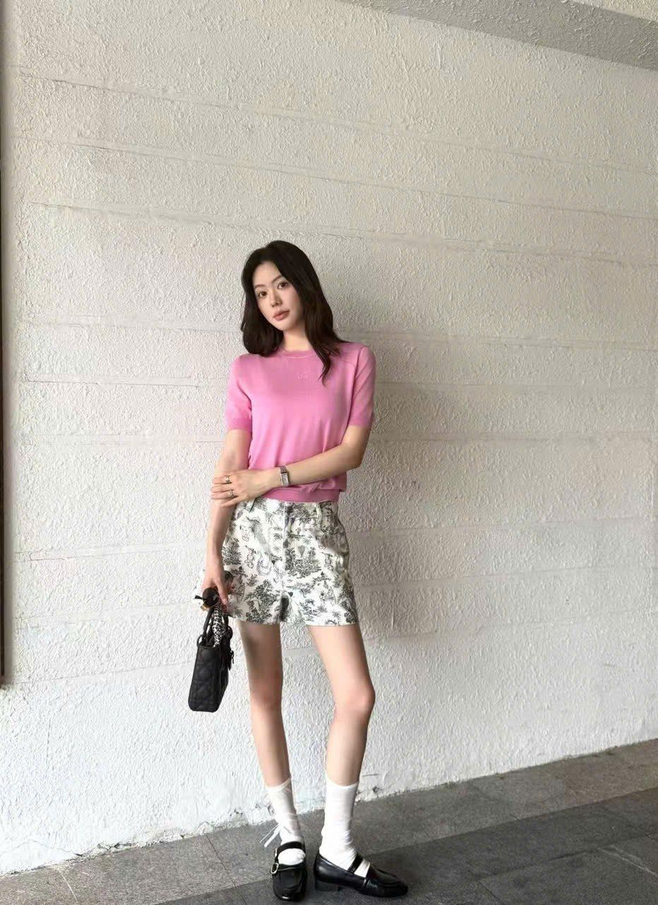 Quần sooc trắng - họa tiết gấu