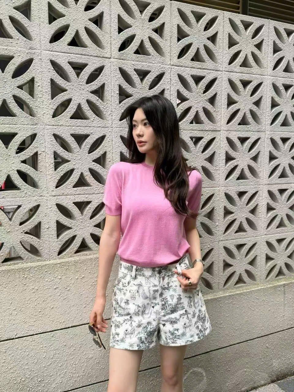 Quần sooc trắng - họa tiết gấu
