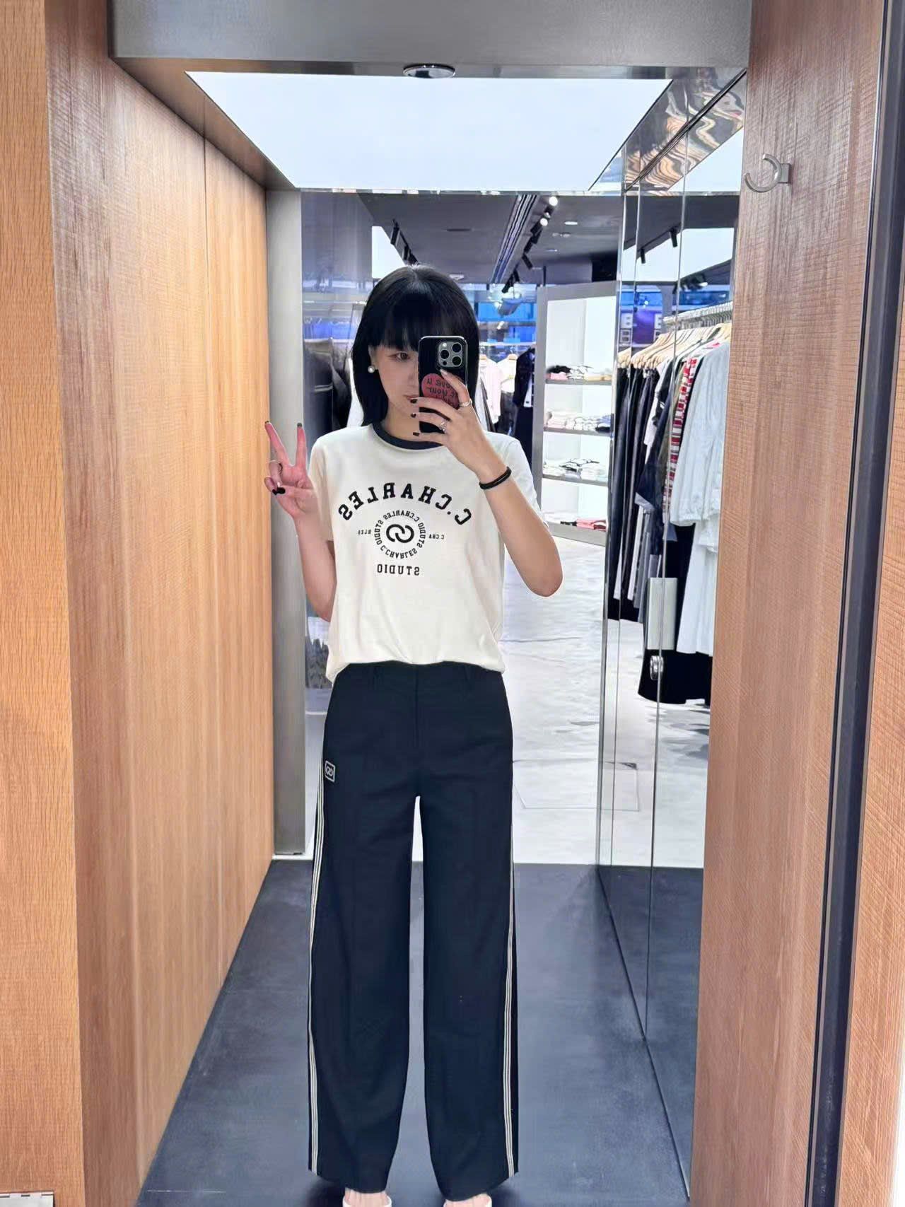 Quần vải đen 2 sọc 2 bên