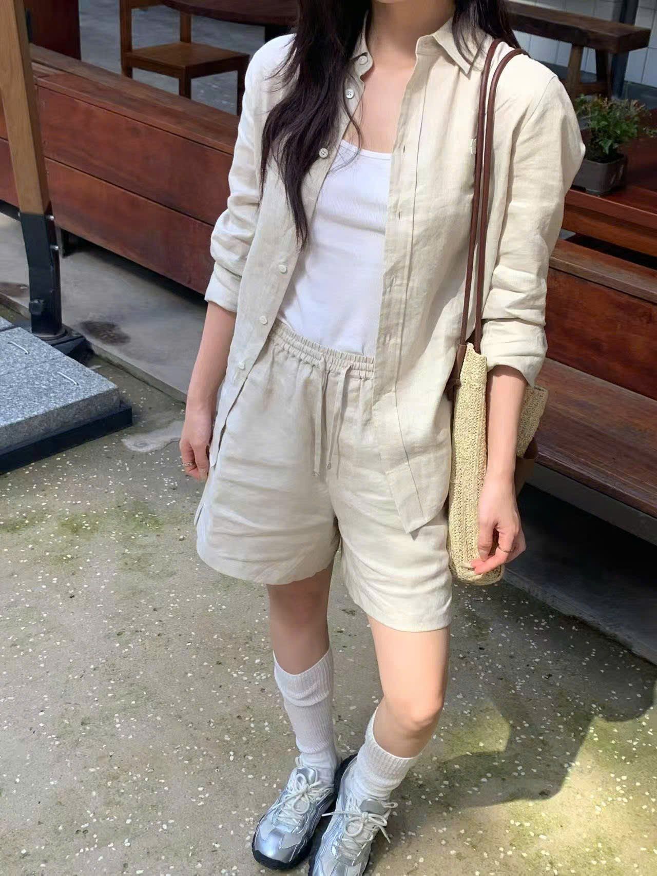 Quần sooc vải nâu tây - Logo nhỏ