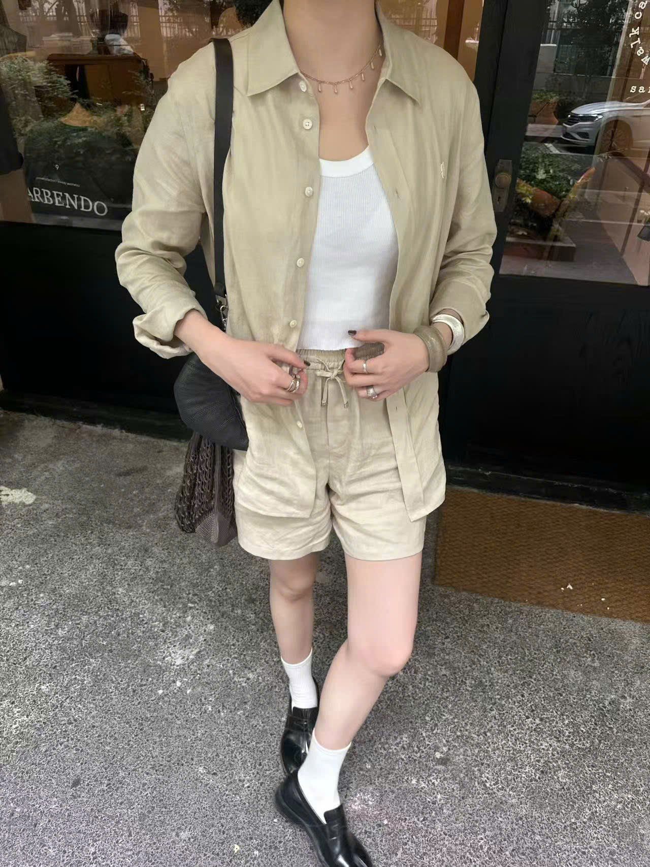 Quần sooc vải nâu tây - Logo nhỏ