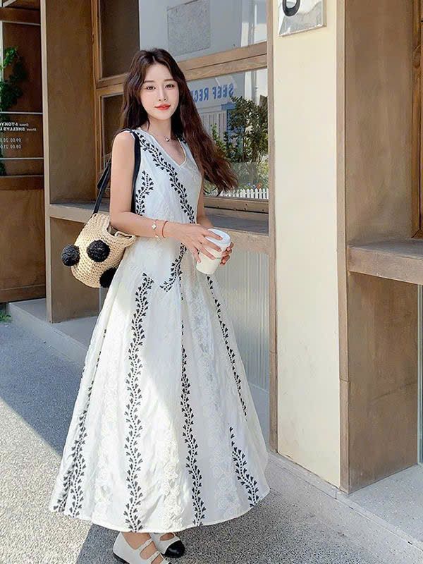 Váy Dài Xinh Xắn Cho Nữ