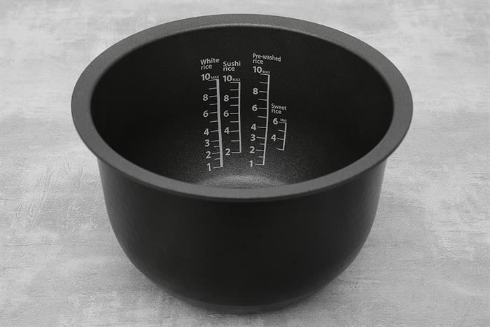 Nồi cơm điện Toshiba RC-18VXWVN(W) áp suất chân không màu trắng