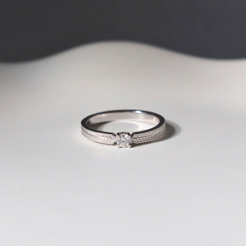 Engagement Rings Nhẫn cầu hôn đơn giản đá dưới 4.5ly ER-WG-10