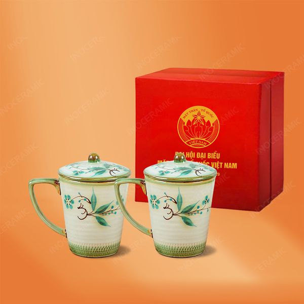 Bộ 02 ly sứ có nắp vẽ trúc in logo quà tặng Đại hội Mặt Trận Tổ Quốc