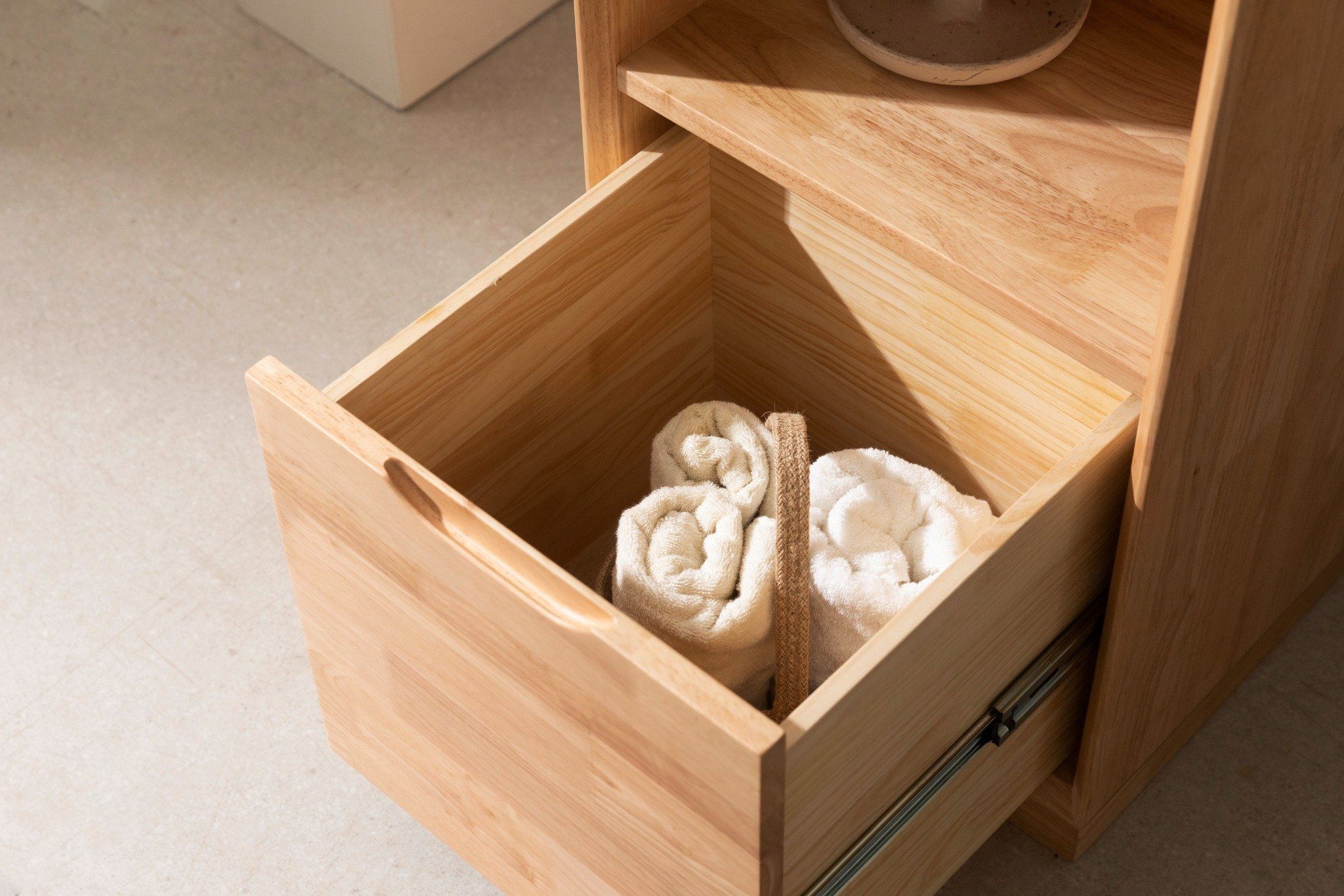 TỦ ĐỨNG LƯU TRỮ ĐỒ ĐA NĂNG BẰNG GỖ NGUYÊN KHỐI HOLZ STANDING WOODEN SHELF