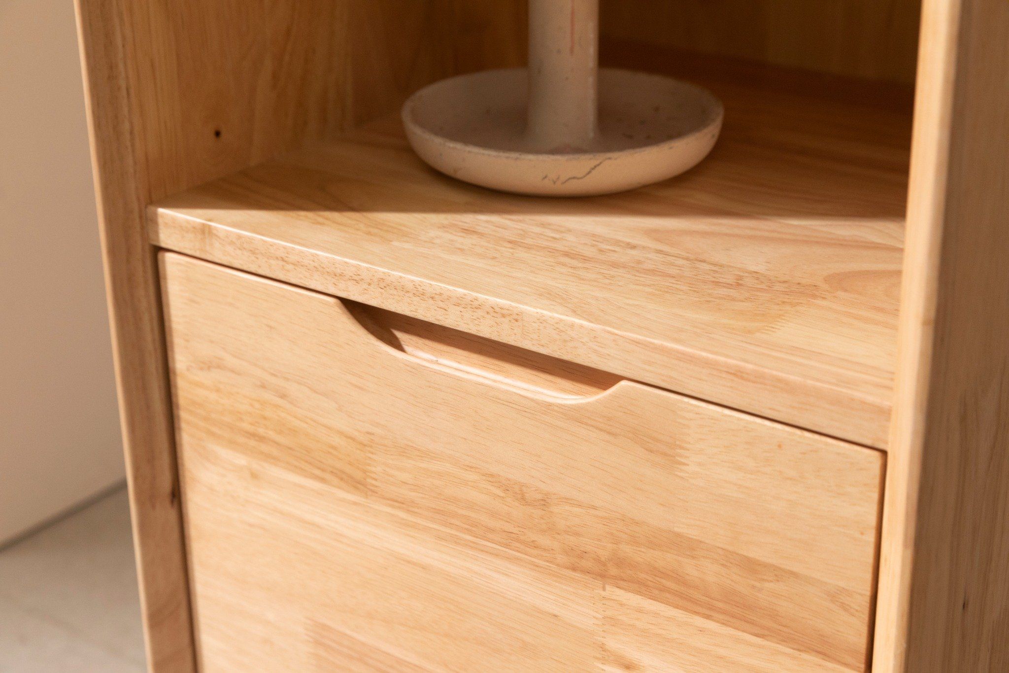 TỦ ĐỨNG LƯU TRỮ ĐỒ ĐA NĂNG BẰNG GỖ NGUYÊN KHỐI HOLZ STANDING WOODEN SHELF