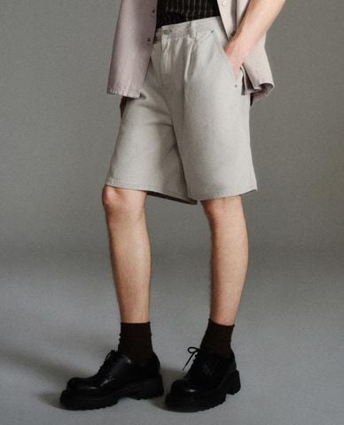 URBAN REVIVO - Quần short jeans nam ống rộng cá tính