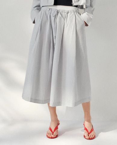 URBAN REVIVO - Chân váy phom suông midi kẻ sọc