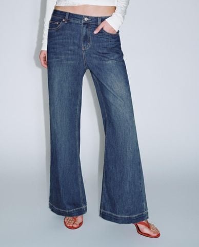URBAN REVIVO - Quần jeans nữ ống loe cạp cao
