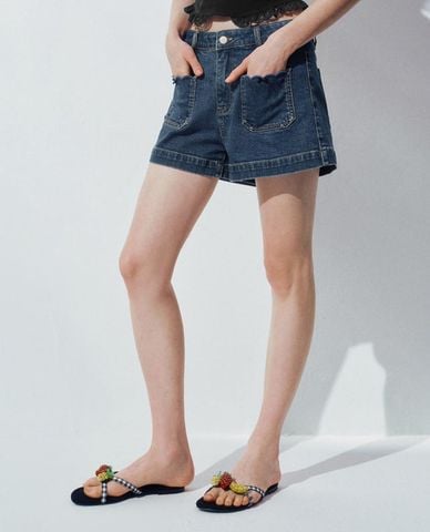 URBAN REVIVO - Quần short jeans nữ phối túi