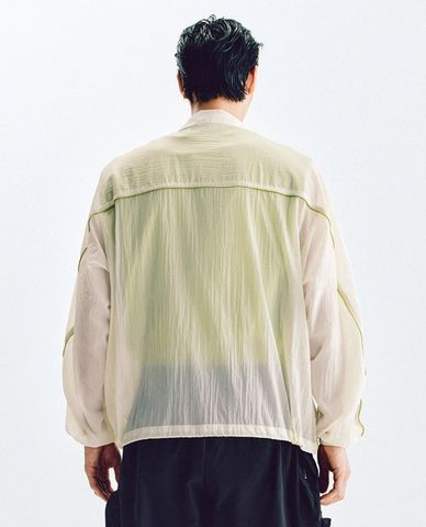 URBAN REVIVO - Áo khoác gió nam cổ trụ phối viền