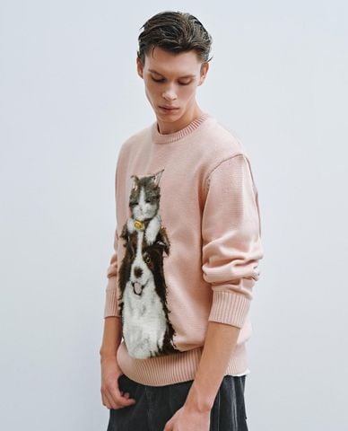 URBAN REVIVO - Áo dệt kim nam cổ tròn tay dài phối họa tiết