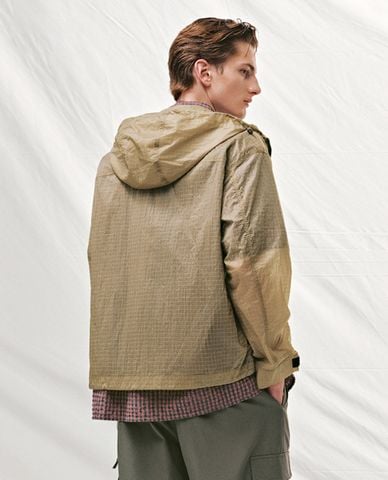 URBAN REVIVO - Áo khoác phối mũ nam túi hộp