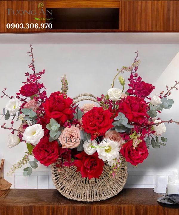 Giỏ Hoa Đỏ Mê Hoặc - MM183