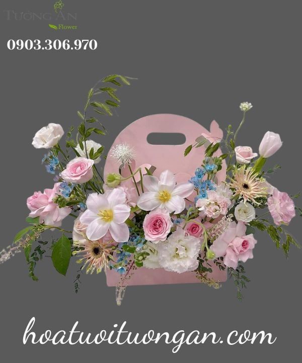 Giỏ Hoa Nắng Nhẹ Mùa Xuân - MM174
