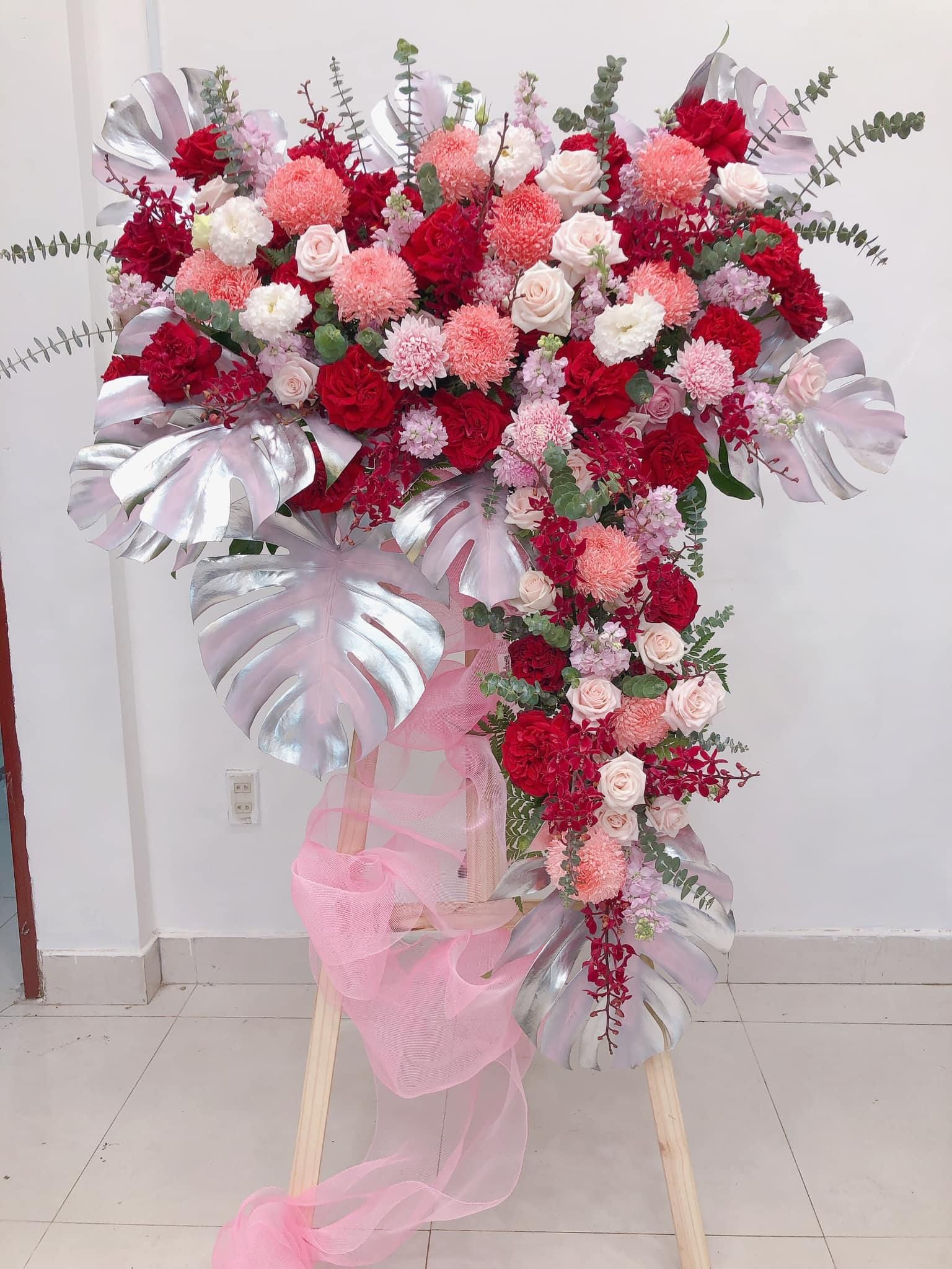 Kệ Hoa Vinh Hoa Khởi Sắc - MM68