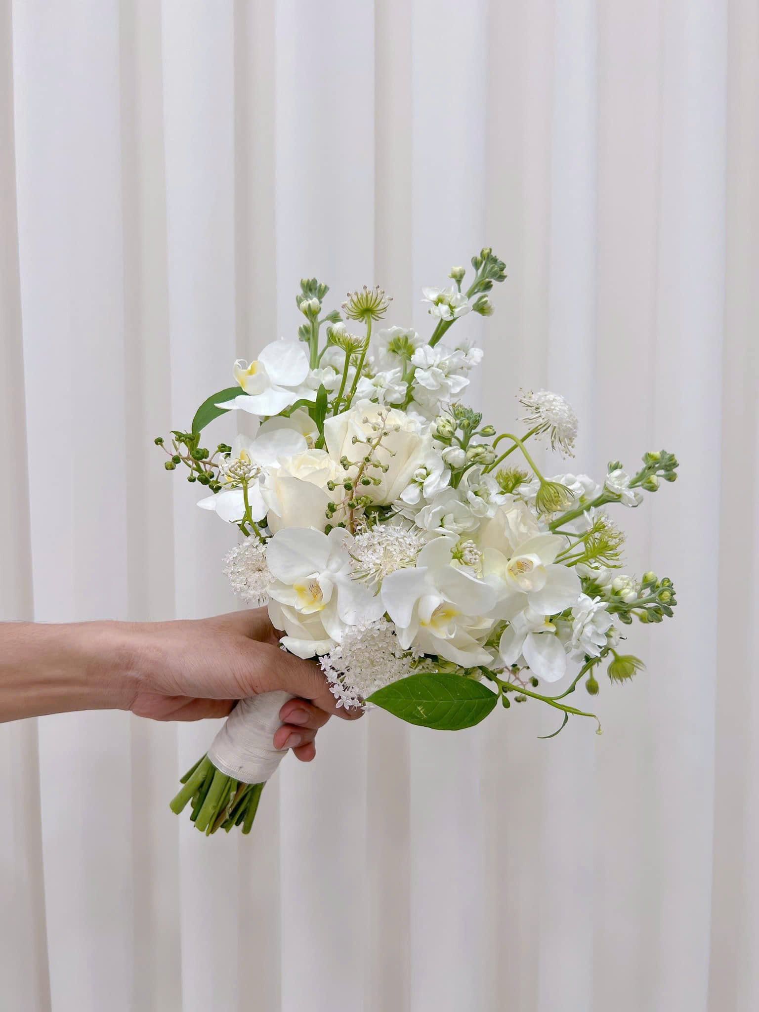 Bó Hoa Cưới Tình Mình Xanh Mãi - HC60