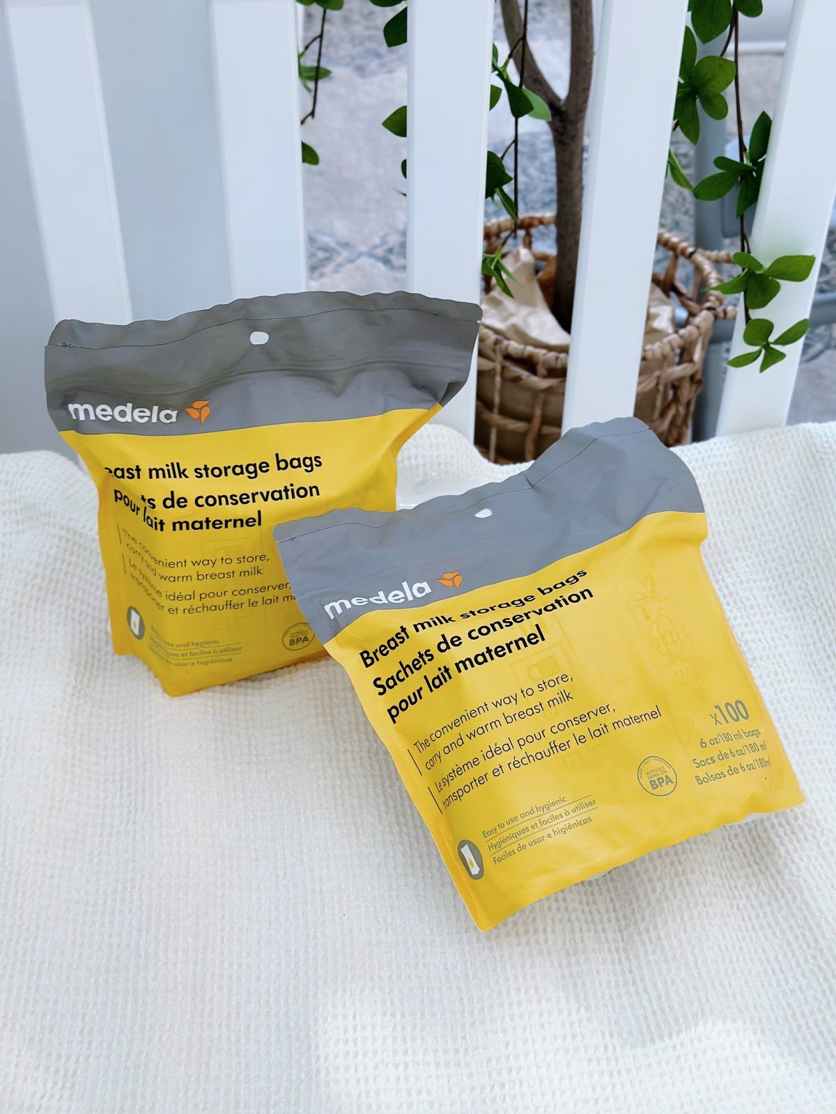 Túi trữ sữa Medela Breast Milk Storage Bags 180ml (100 túi)