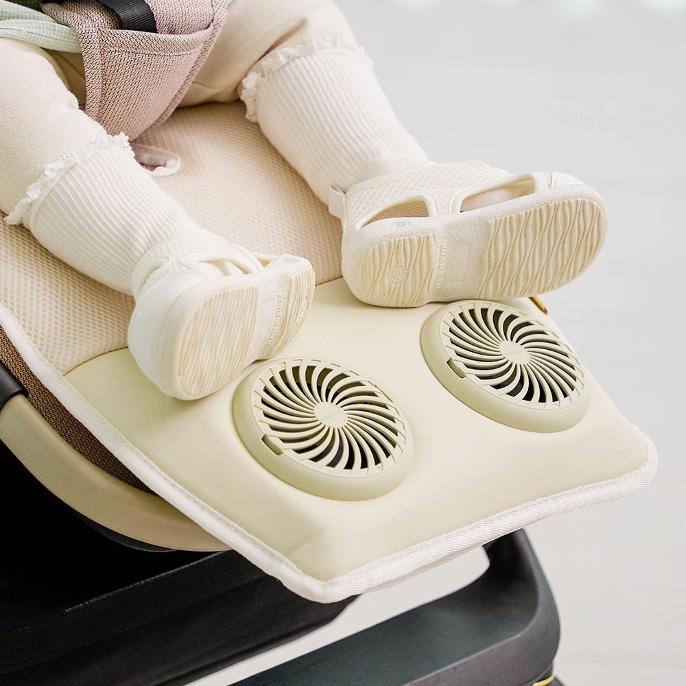 LÓT XE ĐẨY KÈM QUẠT GGUMBI KUMBI ICE HUG DUAL FAN ICE COOL