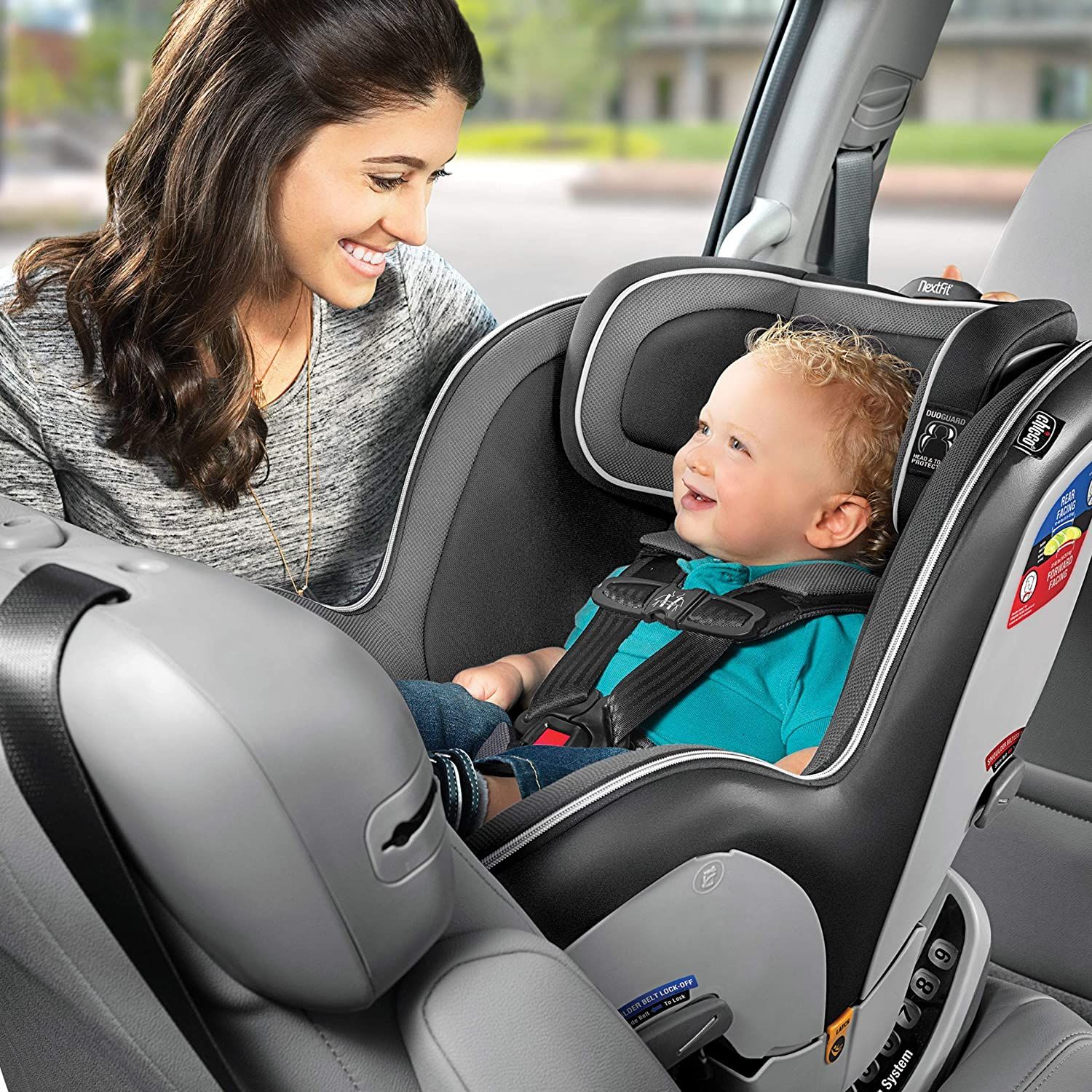 Ghế Ngồi Ô Tô Chicco NextFit Zip Convertible Car Seat - Đen Carbon