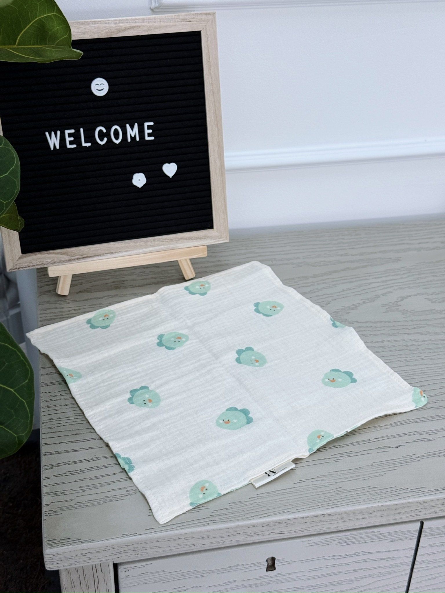 Hộp 4 Khăn Sữa HV Bedding (30x30 cm)
