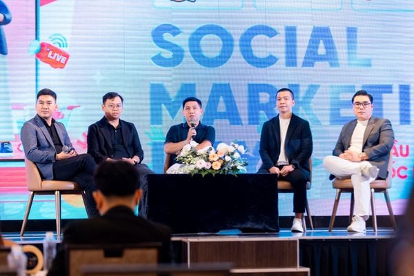 Các diễn giả thảo luận vai trò của AI và công nghệ trong định hình Social Marketing hiện đại