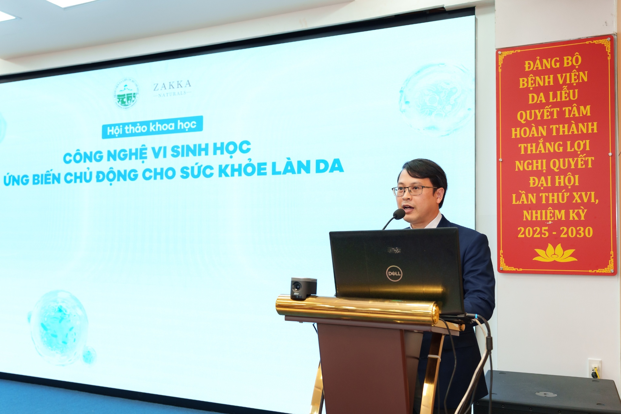 Ứng dụng công nghệ vi sinh nâng cao sức khỏe làn da Việt