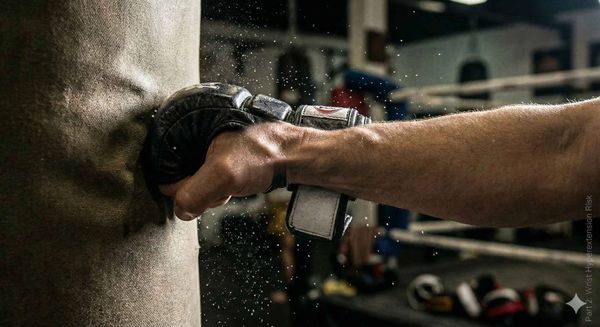 Găng MMA Fairtex có dùng để tập bao cát được không?