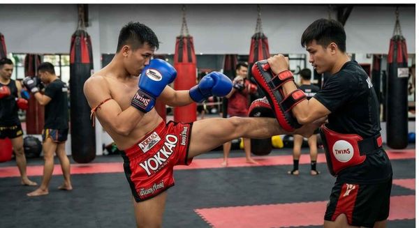 Yokkao vs Twins Special: Cuộc chiến của những gã khổng lồ thiết bị Muay Thái