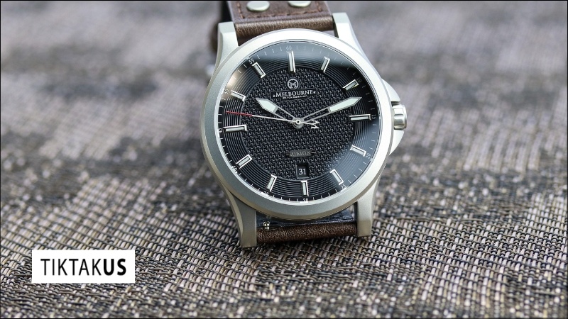 Melbourne Avalon: Mẫu đồng hồ lặn mạnh mẽ