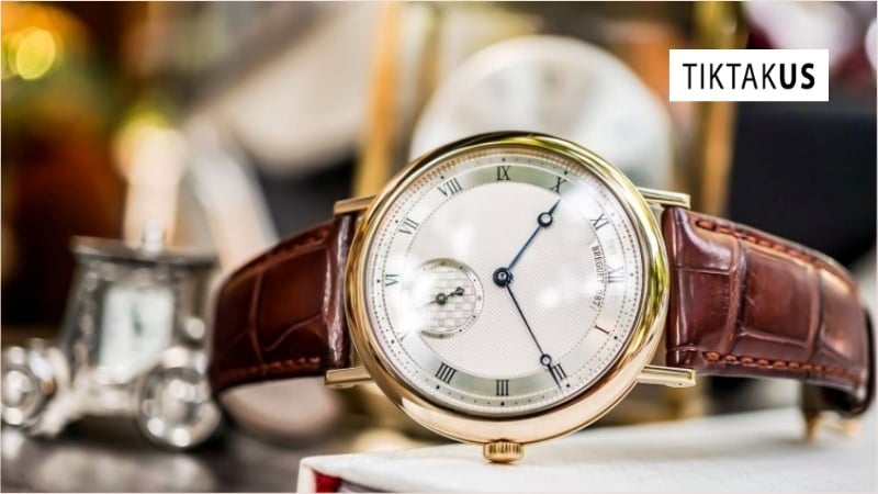 Đồng hồ cơ hoạt động dựa trên năng lượng tích trữ trong dây cót